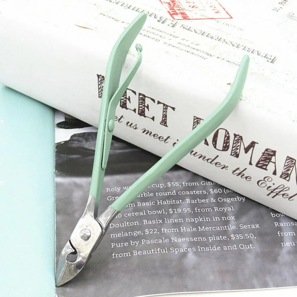 💅✨ 16-Piece Manicure & Pedicure Kit – Complete Nail Care & Grooming Luxury 💖